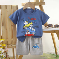 ensemble pour bébé et enfant chez nounababy Dakar Sénégal , motif voiture de couleur t-shirt bleu et short gtis
