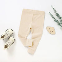 Legging bébé côtelé 95% coton biologique beige disponible à Dakar chez NounaBaby