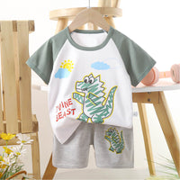 ensemble pour bébé et enfant chez nounababy Dakar Sénégal , motif ours de couleur t-shirt blanc, vert et short gris