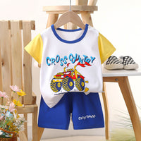 ensemble pour bébé et enfant chez nounababy Dakar Sénégal , motif voiture de couleur t-shirt blanc, jaune et short bleu